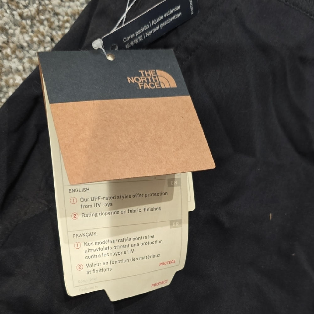 The North Face Black UPF Protection Tag - Picture 2 of 4